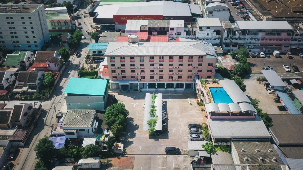 K.S.Pavilion Hotel Nakhon Ratchasima Extérieur photo